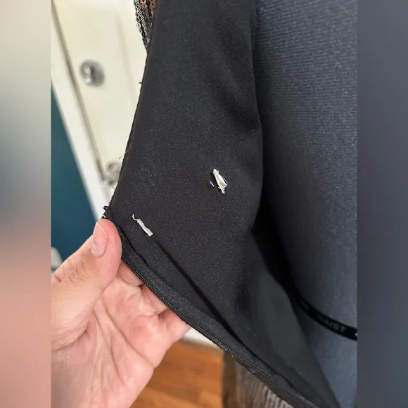 Black Gold and Silver Sequin Cocktail Dress Size 4 - Picture 5 of 7